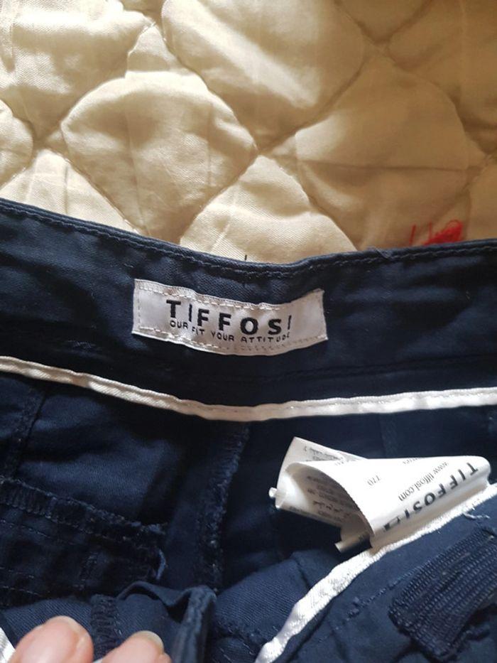 Lot de 2 shorts tiffosi 5/6 ans - photo numéro 2