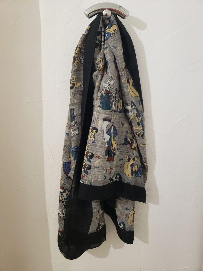 Foulard - photo numéro 1