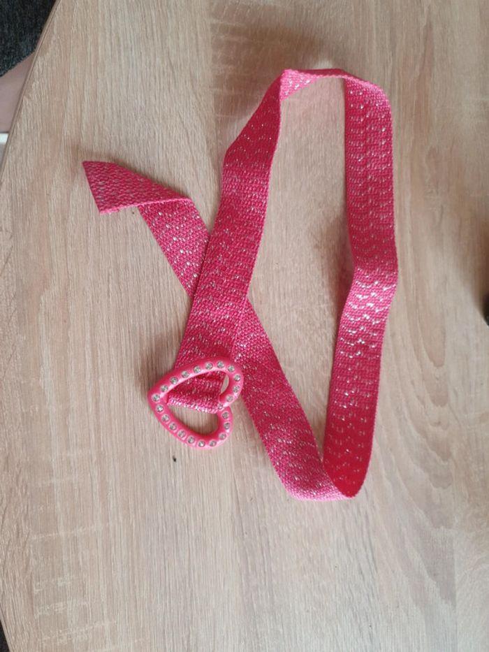 Ceinture cœur rose 83 cm