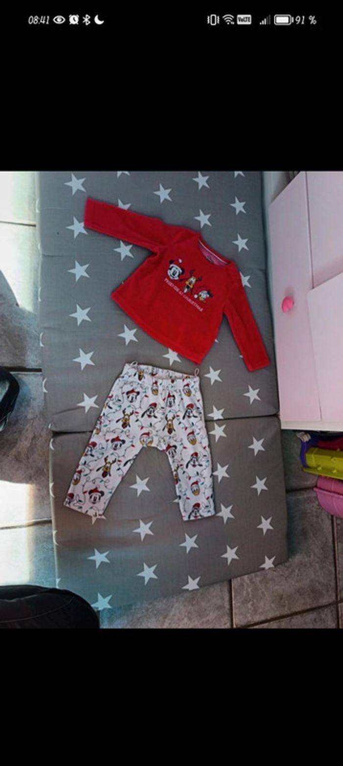 Lot 9 mois 71 cm grenouillere pyjama noël bonnet père noël Disney mickey - photo numéro 3