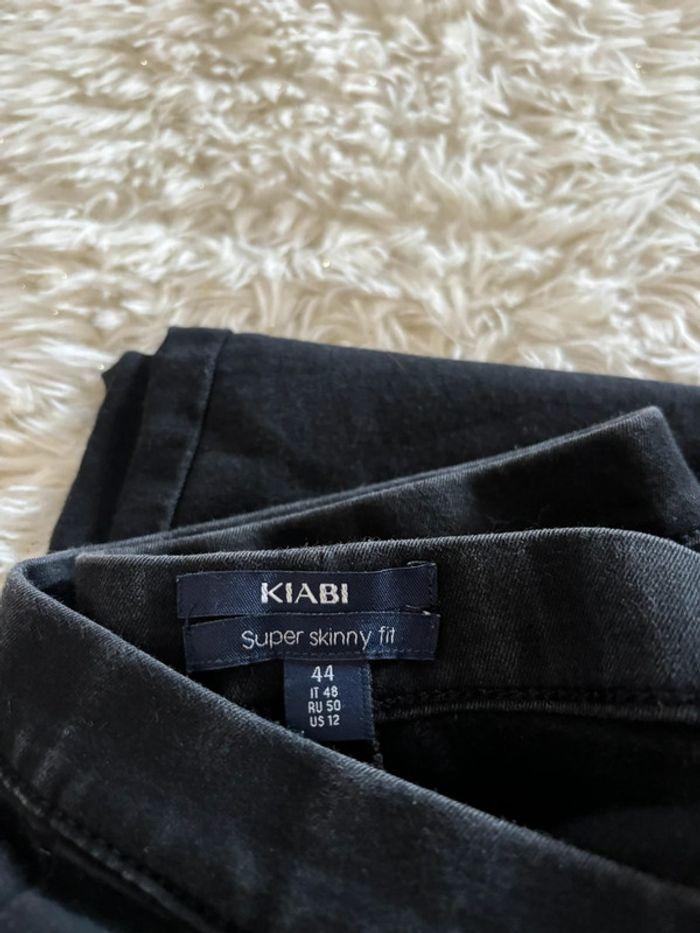 Joli jeans noir Kiabi taille 44 - photo numéro 3