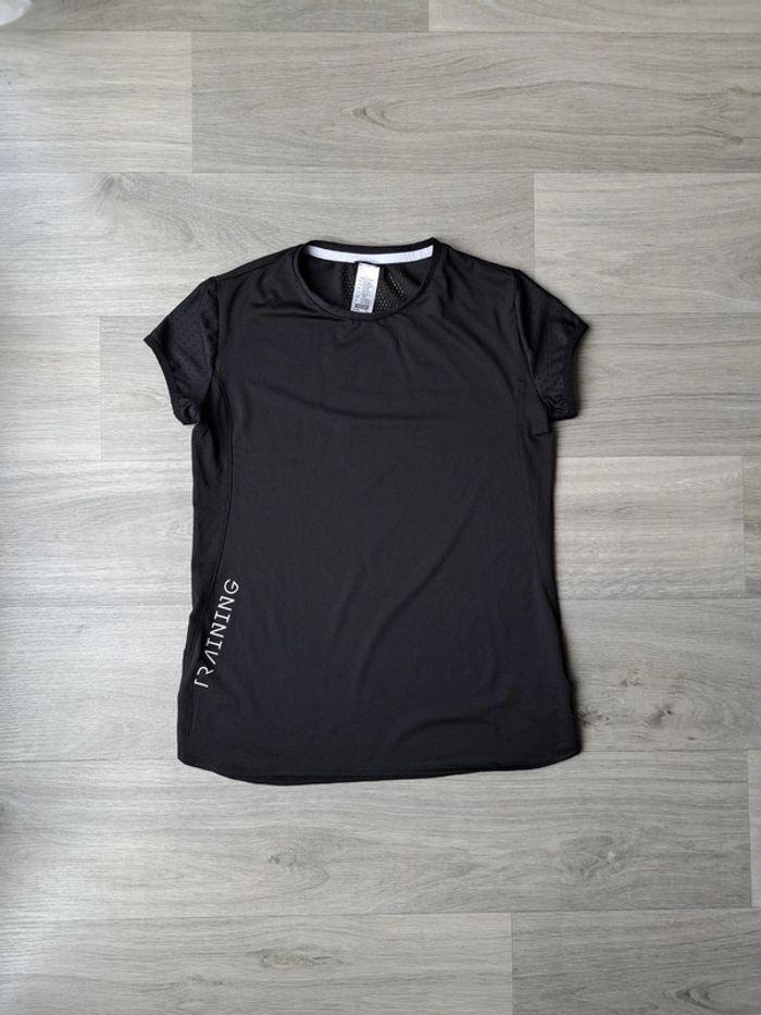 T-shirt de sport - photo numéro 1