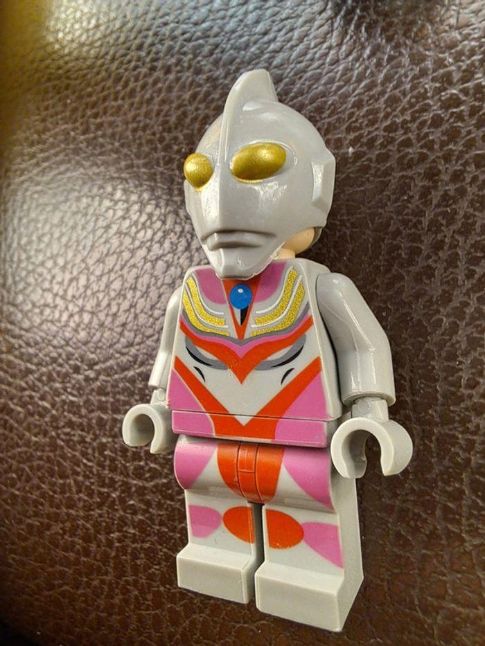 Figurine Lego compatible Ultraman - photo numéro 2