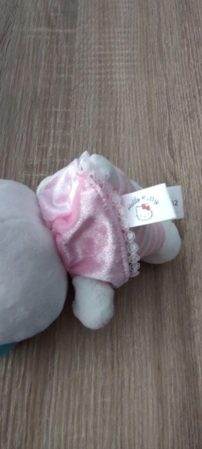 Doudou peluche Hello Kitty - photo numéro 6