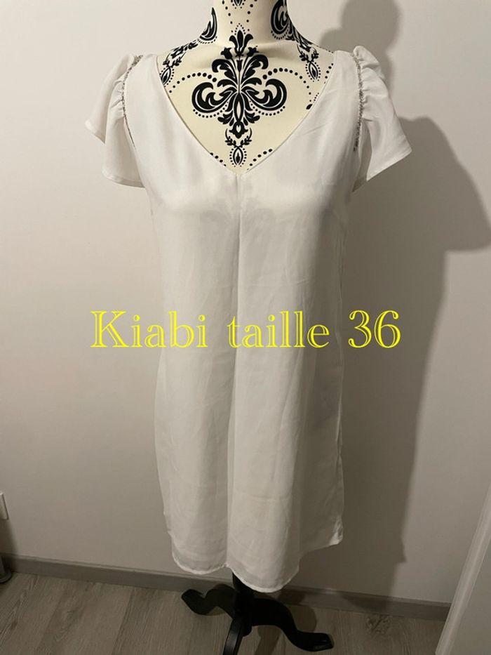 Robe à manches courtes fluide blanc perle argenté dos ouvert neuf kiabi taille 36 - photo numéro 1