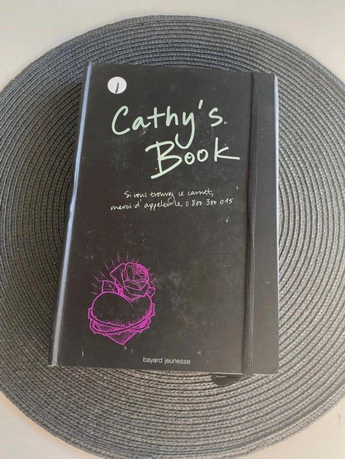 🌼 Livre ados 《 Cathy’s Book 》 - photo numéro 1