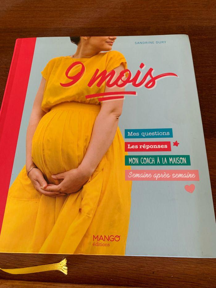 Livre grossesse - photo numéro 1