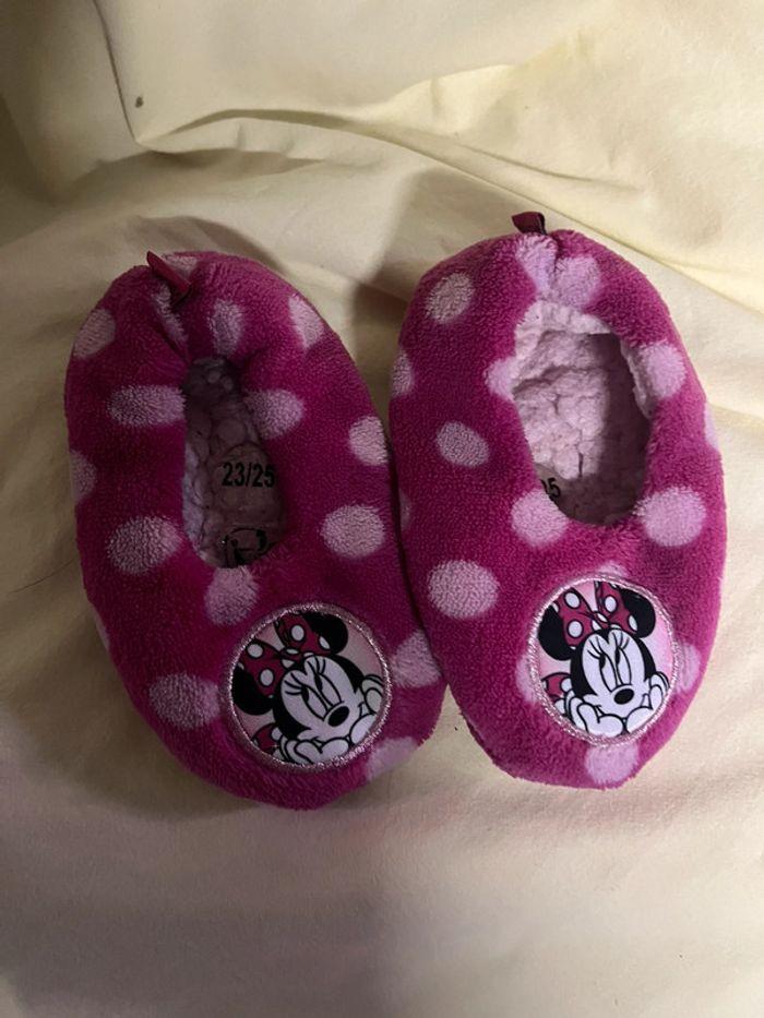 Chaussons Disney Minnie rose - photo numéro 1