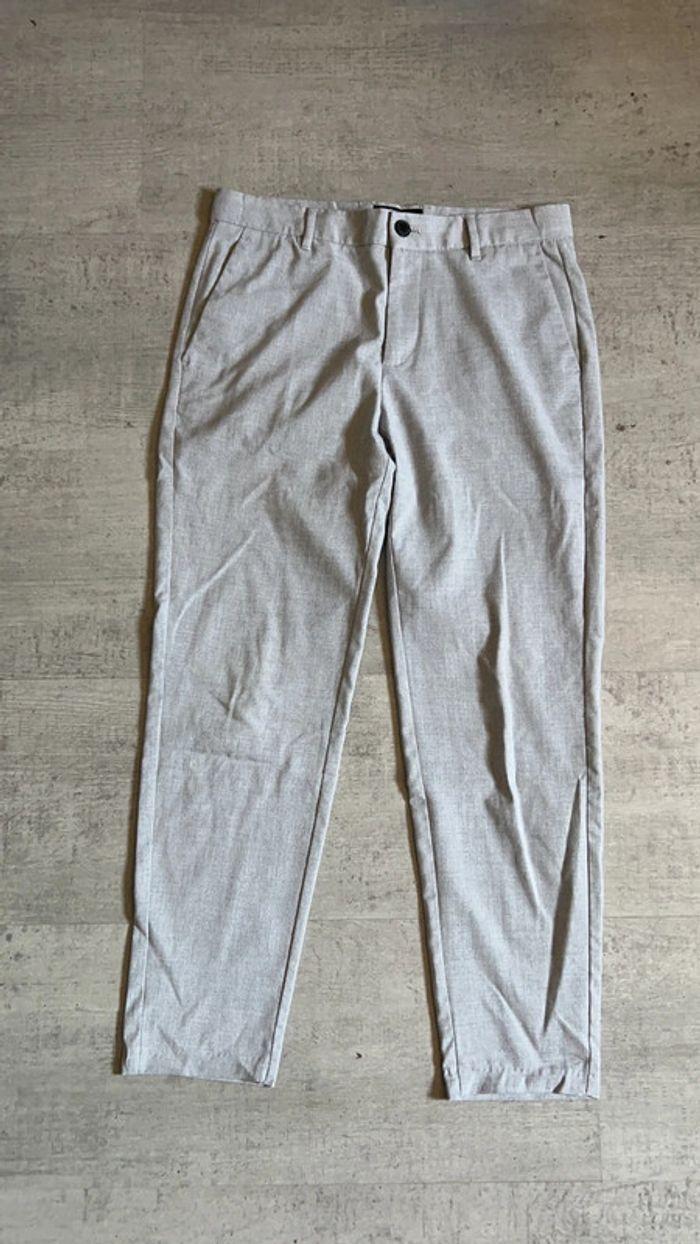 Pantalon gris skinny bershka - photo numéro 1