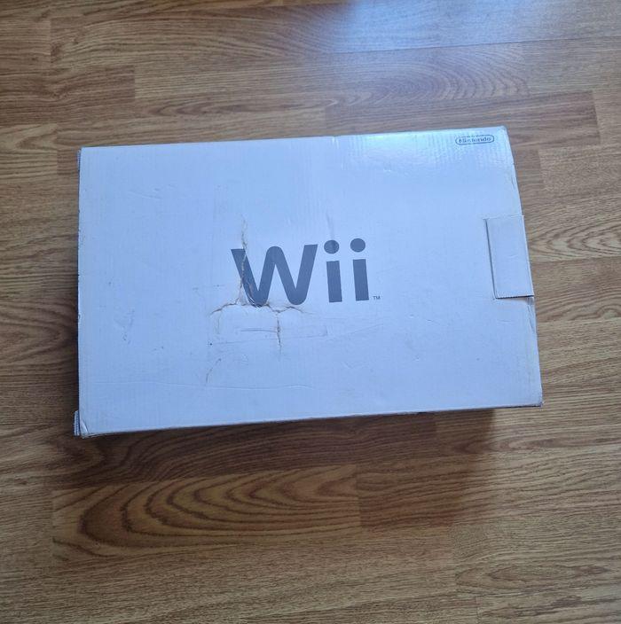 Lot Console Nintendo Wii + 2 Manettes Officielles + 2 Volants Officiels & Jeux - photo numéro 3