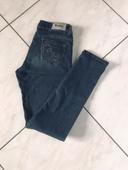 Jean slim taille 38