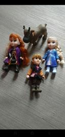 Lot 4 personnages reine des neiges neuf