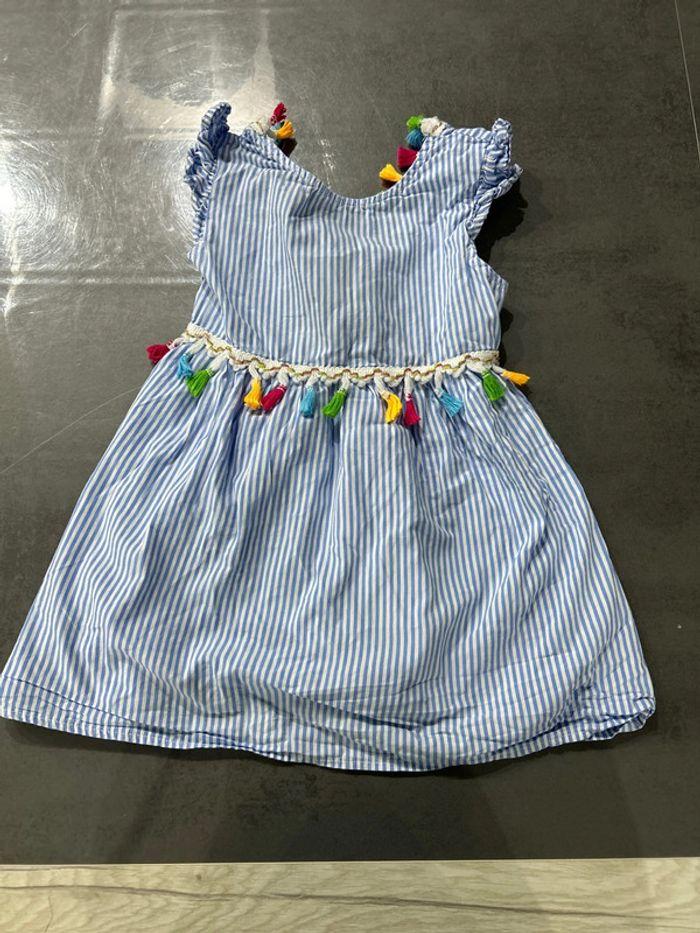 Robe été fille 4/5 ans - photo numéro 1