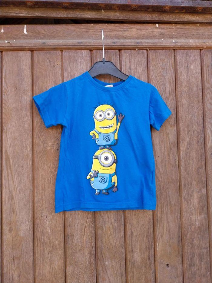 Tee-shirt garçon Minions 5 ans - photo numéro 1