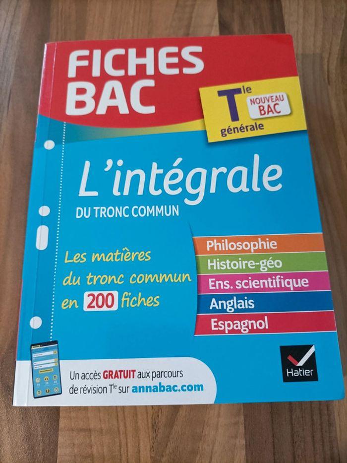 Livre fiche de révision bac tronc commun - photo numéro 1