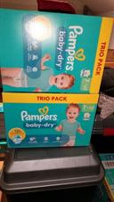 Lot de 2 cartons de couches Pampers taille 7