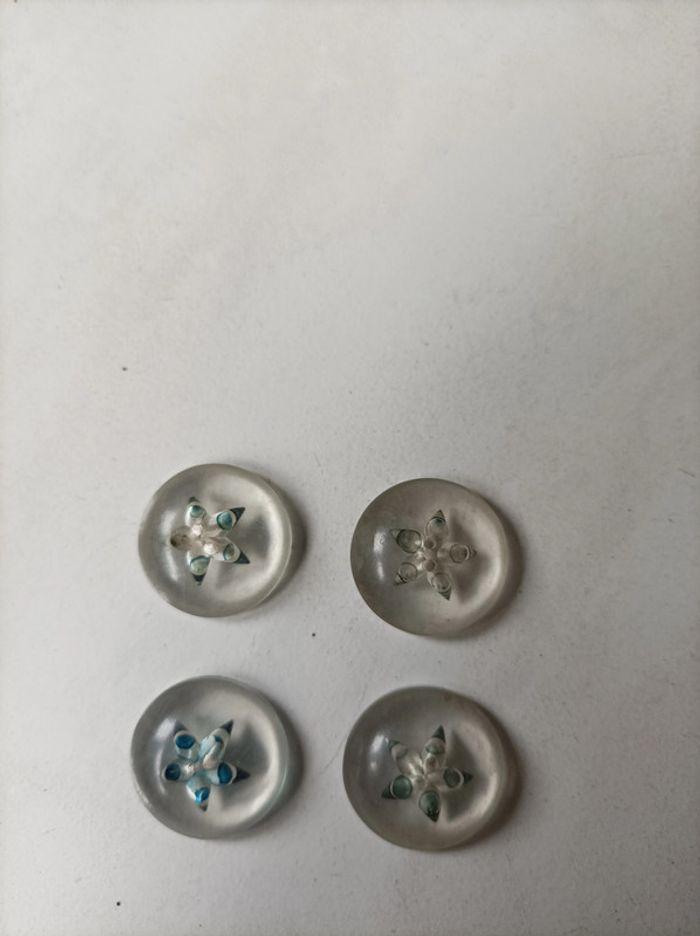 Lot de 4 boutons - Mercerie - photo numéro 1