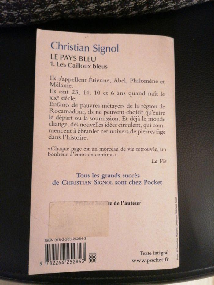 Livre Christian Signol le pays bleu - photo numéro 2