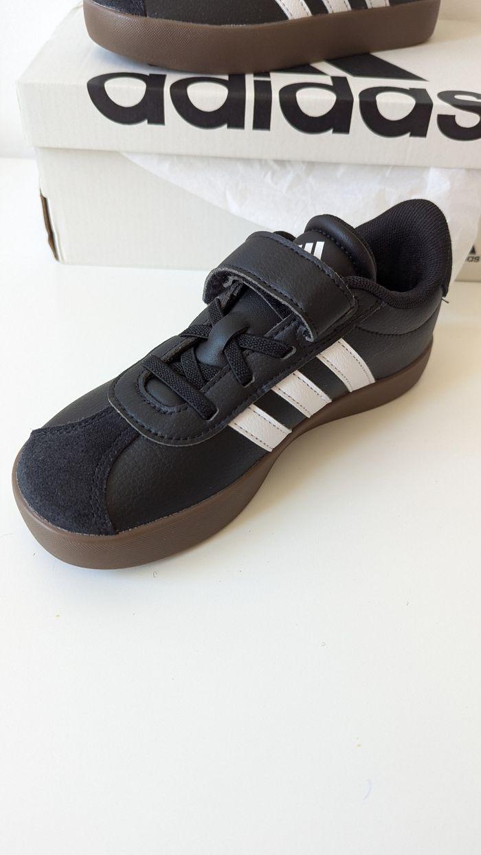 Sneakers Adidas enfant mixte 31 - photo numéro 2