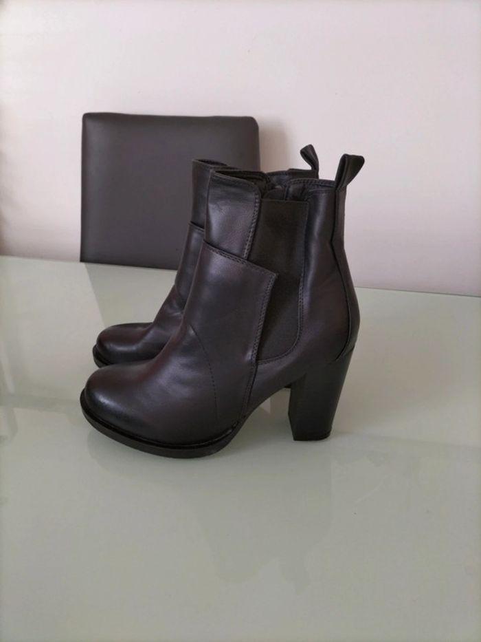 Bottines neuves 40 - photo numéro 1