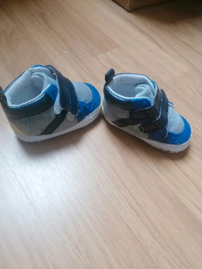 Paire de basket bébé - photo numéro 3