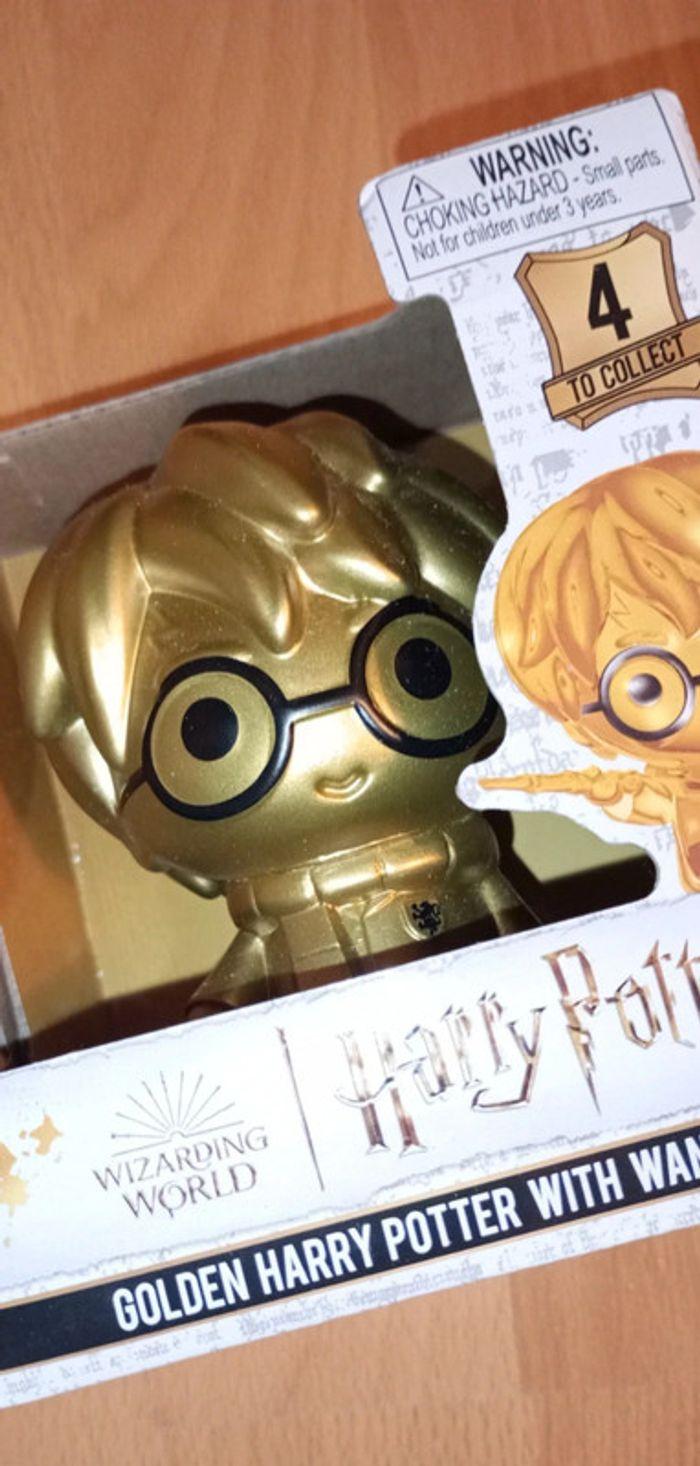 Golden Harry Potter figurine - photo numéro 3