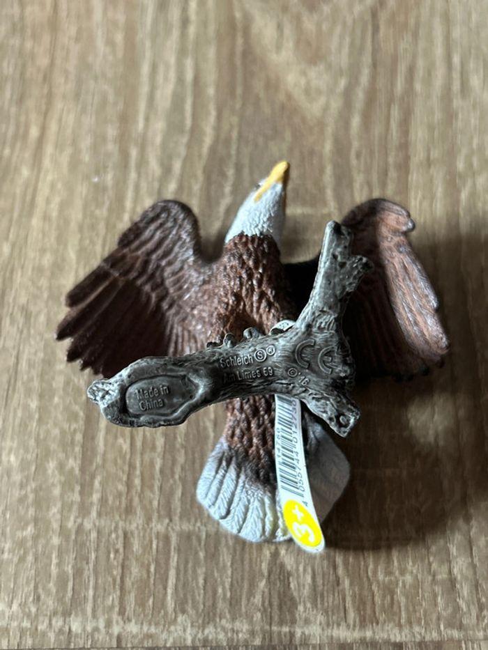 Figurine aigle, très beau, état neuf avec étiquette, Schleich - photo numéro 4