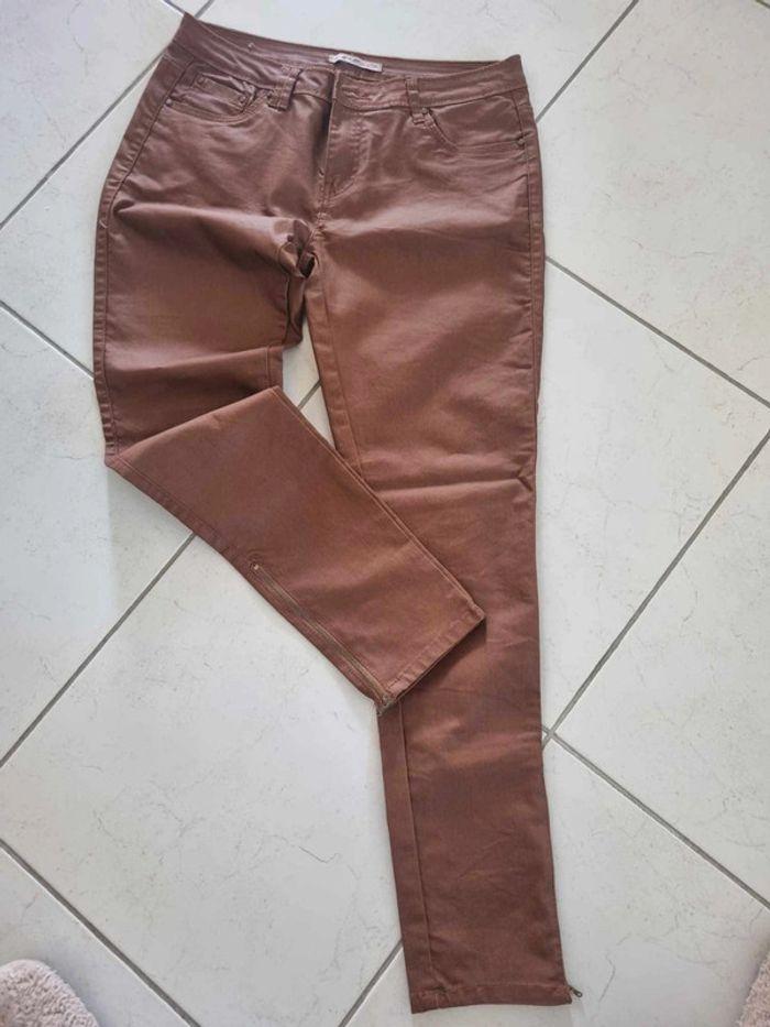 Pantalon effet cuir marron - photo numéro 1