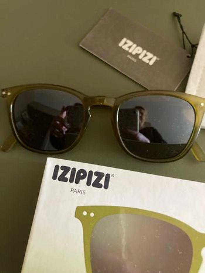 Izipizi lunettes de soleil kaki neuves - photo numéro 3