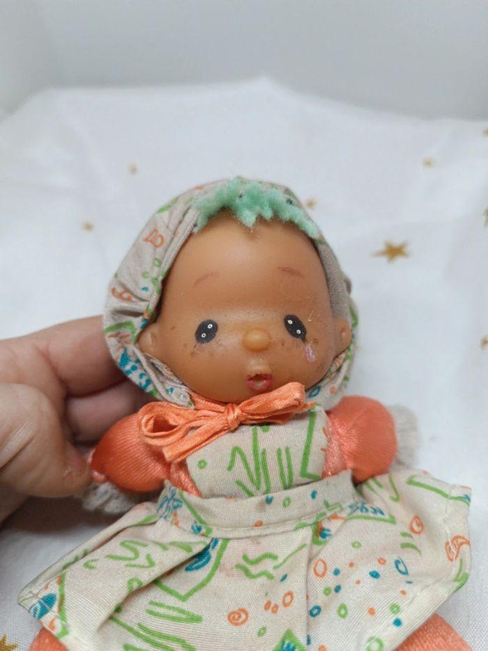 Petite 80 little poupée poupon doll bébé baby orange chapeau laine vert cel maesa Nifa valencia - photo numéro 10