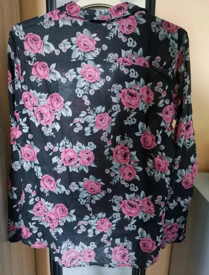 Chemise à fleurs taille 42 - photo numéro 2