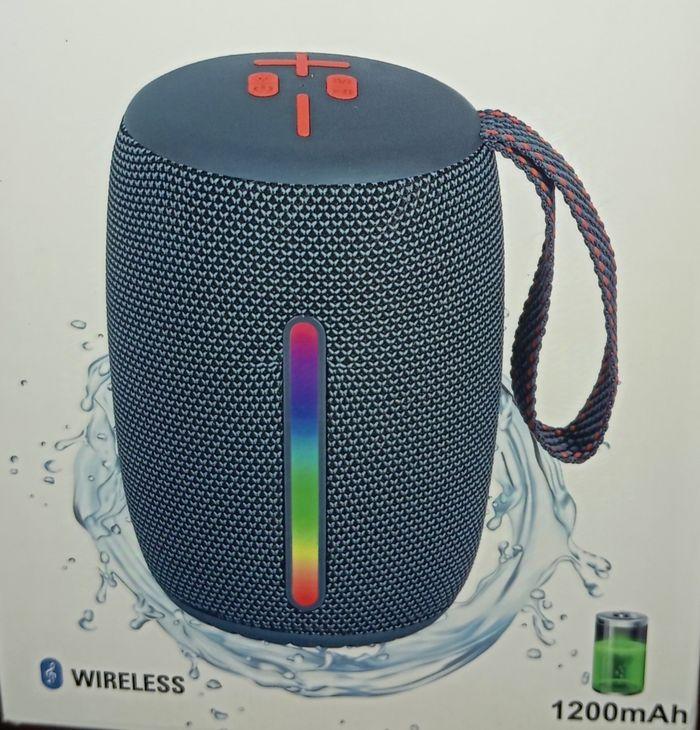 enceinte waterproof noir (cadeau de Noël) - photo numéro 3