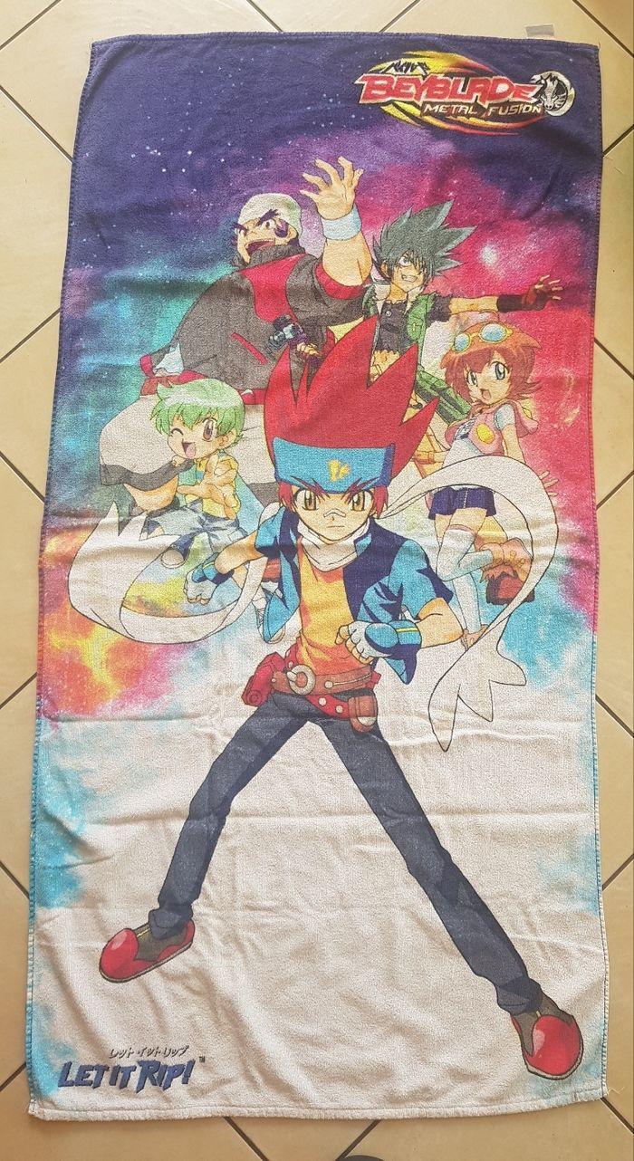 Drap de bain Toupie Beyblade - photo numéro 1