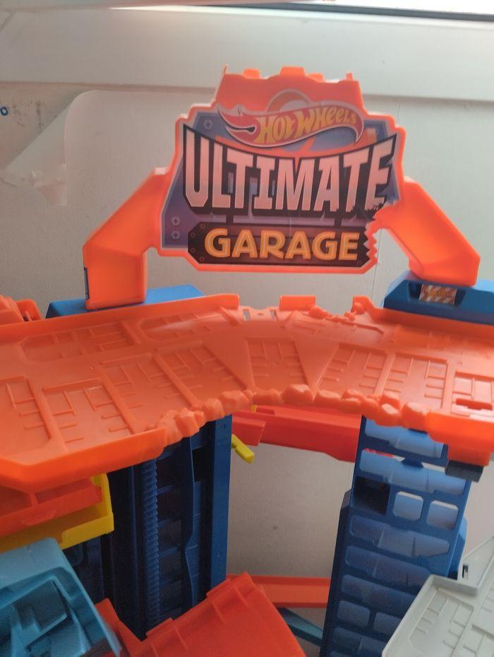 Garage Hot wheels ultimate dinosaure - photo numéro 3