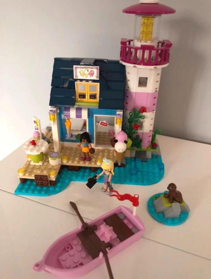 Lego Friends 41094 Le phare d’hearthlake city - photo numéro 2