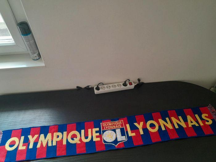 Écharpe de l'Olympique Lyonnais