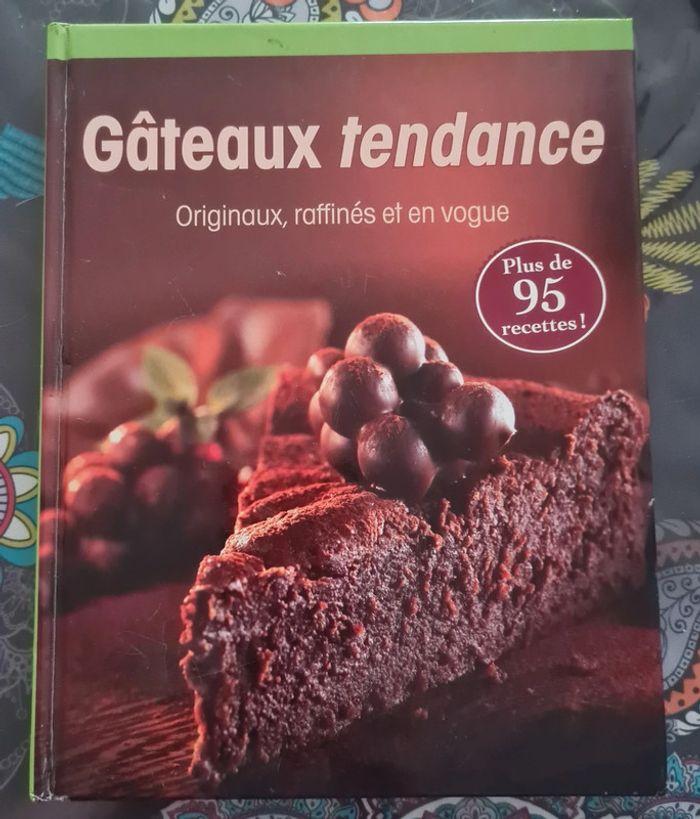 Livre de recette "gâteaux tendance" - photo numéro 1