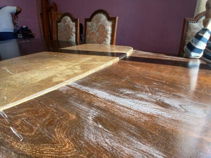 Salle à manger en bois massif rustique avec 6 chaises - photo numéro 3