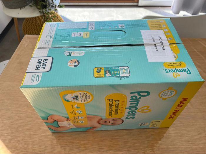 Couches Pampers neuves Maxi pack Premium protection taille 1 de 2 à 5 kg - photo numéro 4