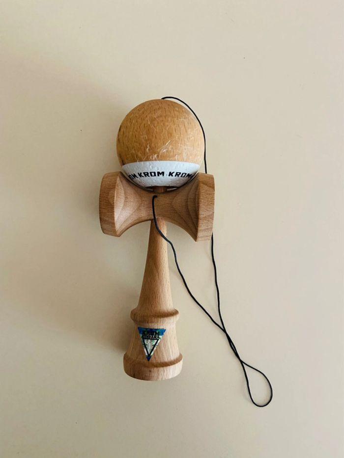 Krom Kendama Bilboquet Japonais - photo numéro 1