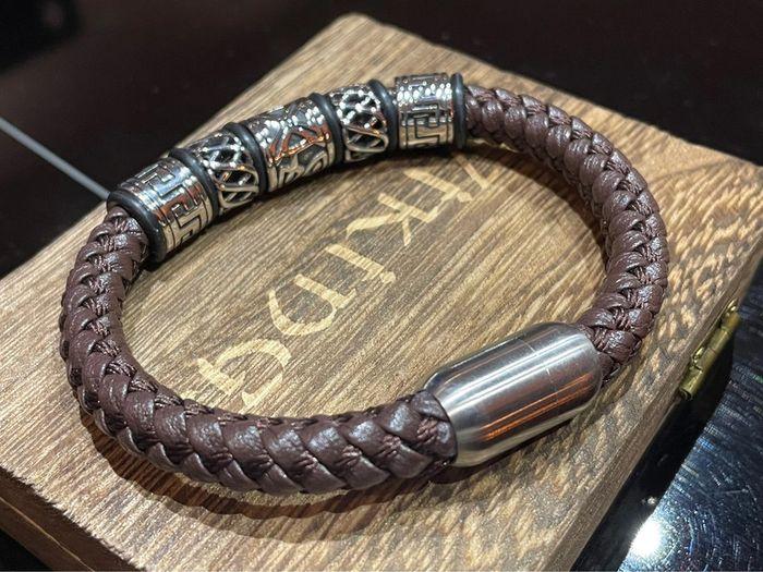 Bracelet, viking, Ragnar cuir Marron + pochette et boîte viking - photo numéro 3