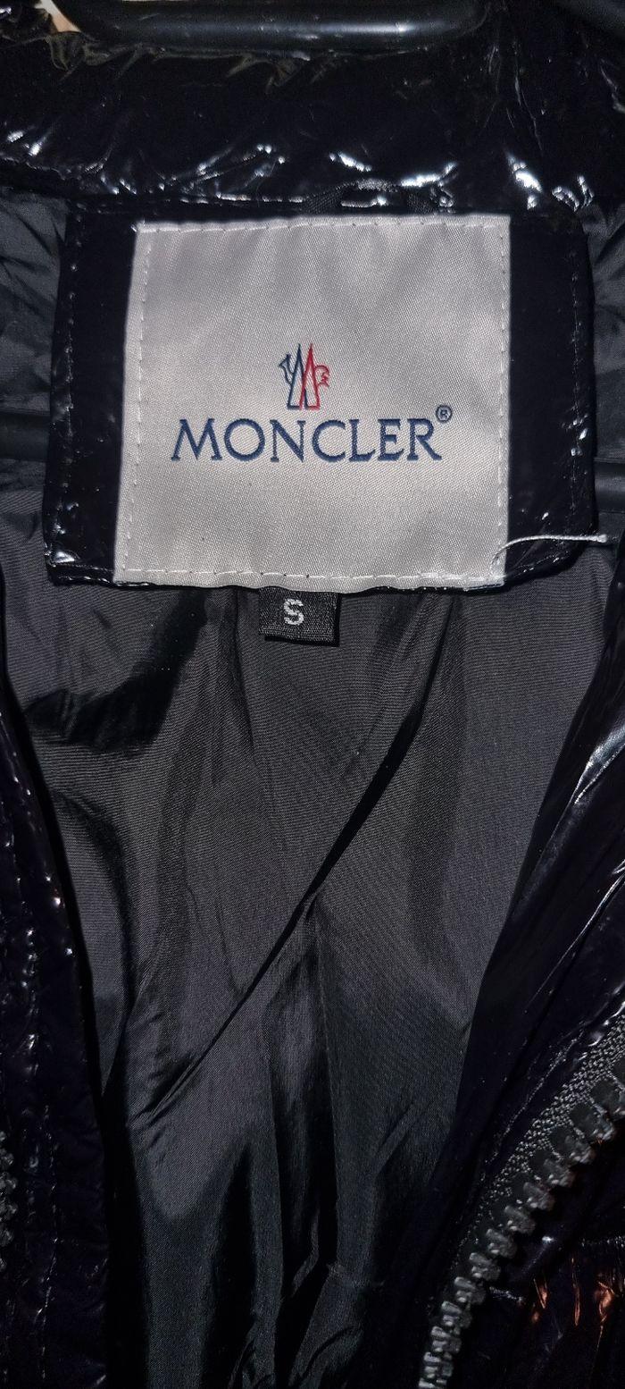 Doudoune Moncler Taille S - photo numéro 3