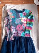 Robe desigual 7/8 ans manches longues