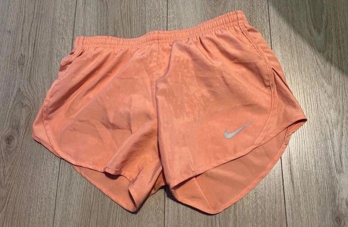 short Nike - photo numéro 1