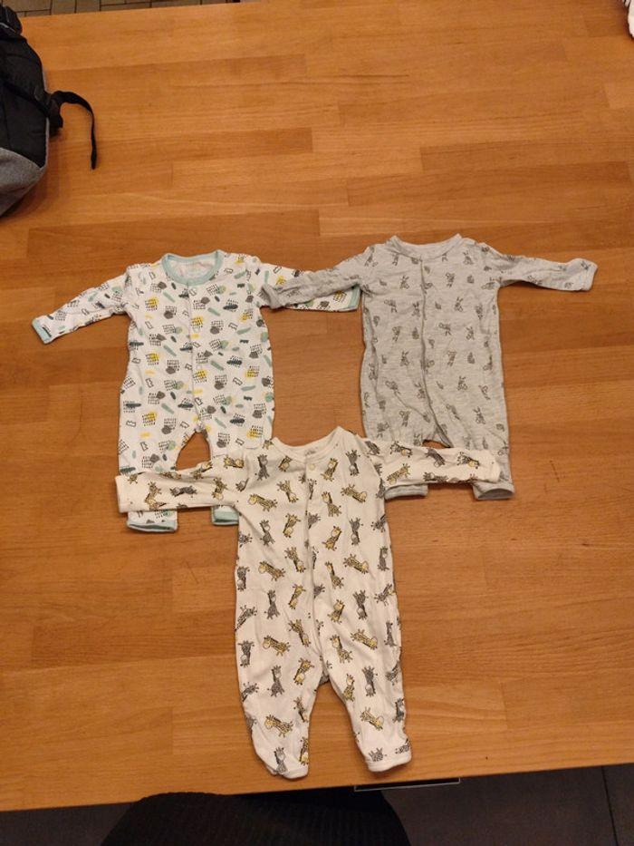 Lot de 3 pyjamas 1m