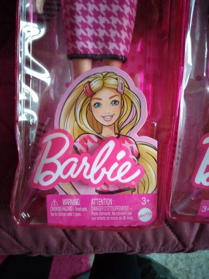 2 barbie +trousse - photo numéro 6