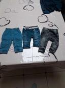 lot de  3 jeans taille  6  mois  (68)