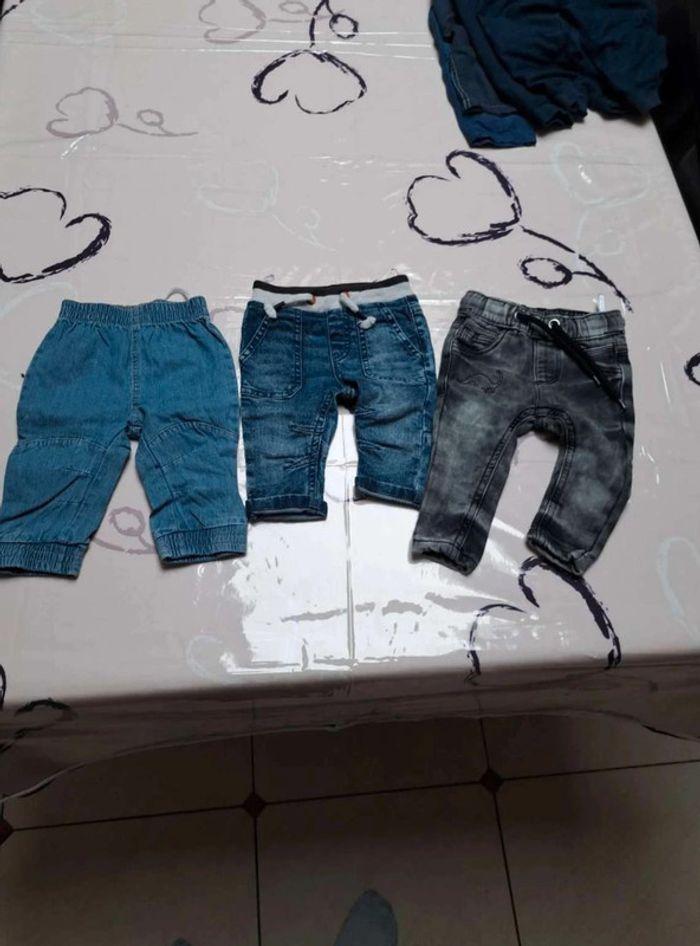 lot de  3 jeans taille  6  mois  (68) - photo numéro 1