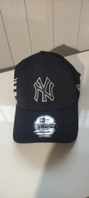 Casquette New Era neuve avec étiquette taille unique