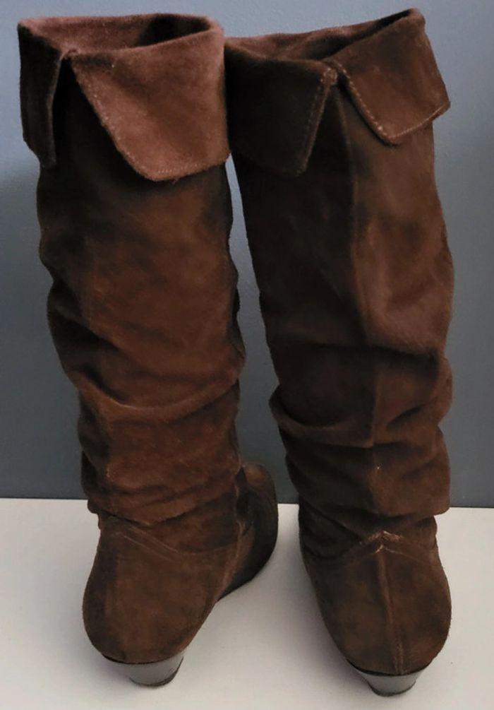 Paire de bottes en velours taille 35 en bon etat - photo numéro 7